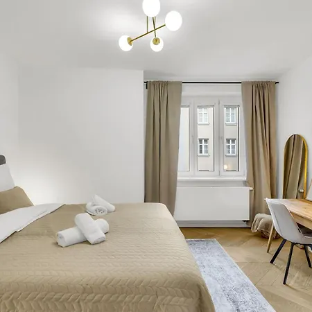 Quiet On Dunajska - Up To 6 Guests Bratislava