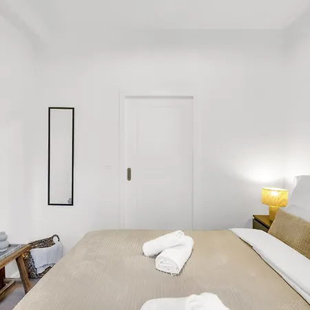 Quiet On Dunajska - Up To 6 Guests Apartmán Bratislava