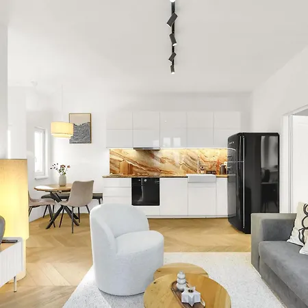 Quiet On Dunajska - Up To 6 Guests