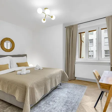 Apartment Quiet On Dunajska - Up To 6 Guests Pressburg